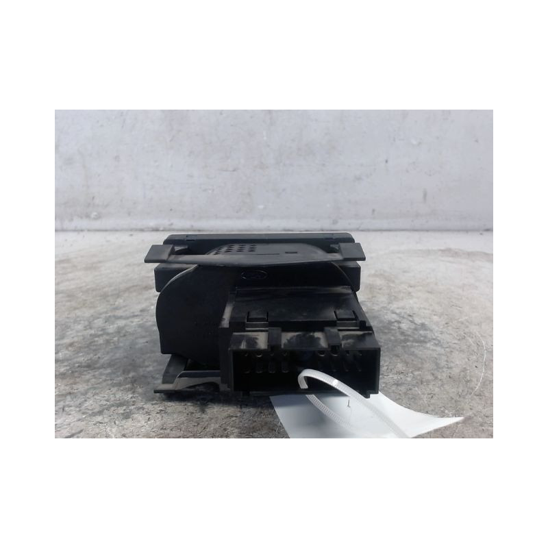 COMMANDE ECLAIRAGE FORD FUSION
