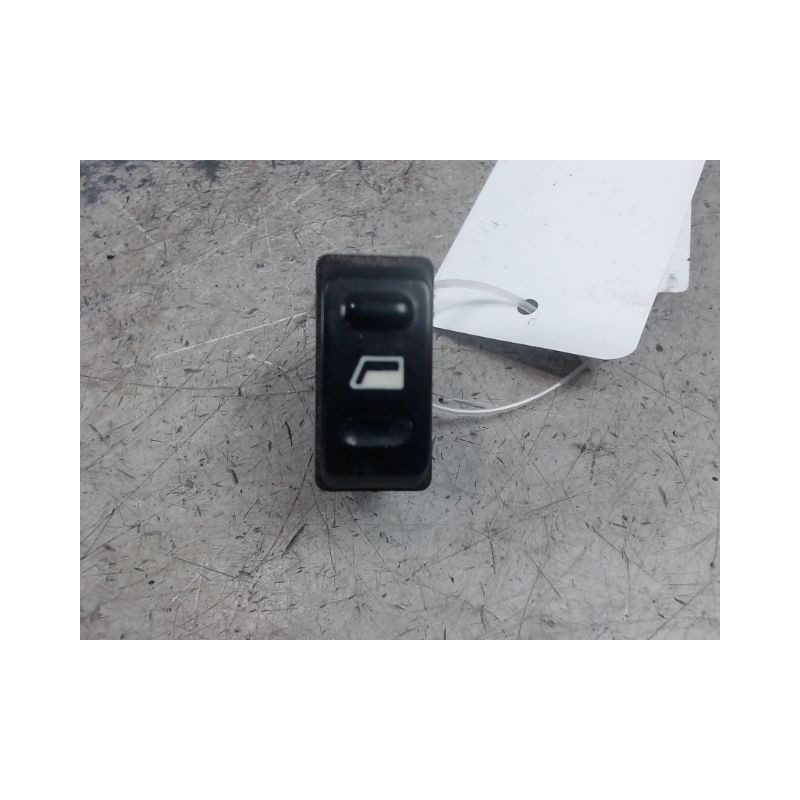 COMMANDE LEVE-GLACE PORTE AVD CITROEN XSARA PICASSO