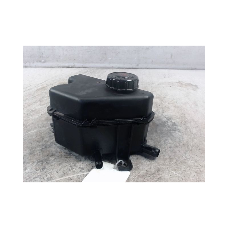 RESERVOIR POMPE DIRECTION CITROEN BERLINGO