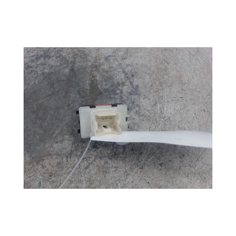 COMMANDE LEVE-GLACE PORTE AVG DACIA SANDERO 2008-