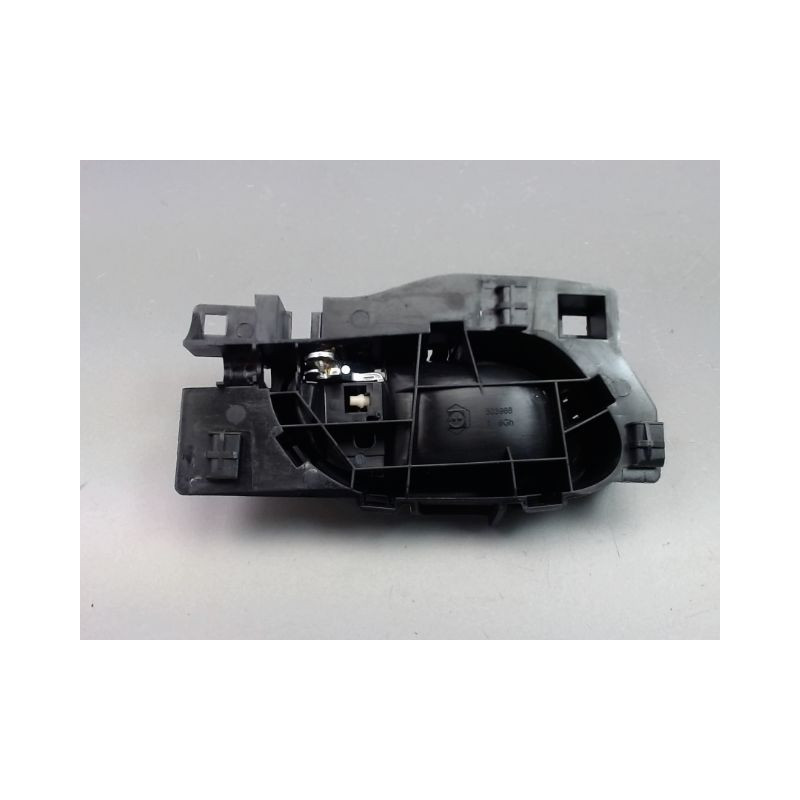 POIGNEE INTERIEURE PORTE AVANT GAUCHE PEUGEOT 208 Phase 1 2012-...