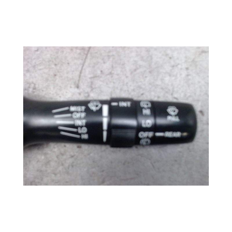 COMMANDE ESSUIE GLACE TOYOTA RAV4 2006