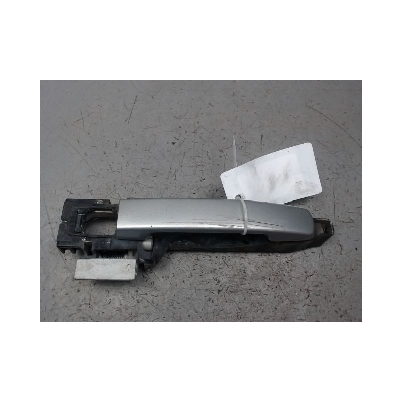 POIGNEE EXTERIEURE PORTE ARRIERE GAUCHE NISSAN QASHQAI