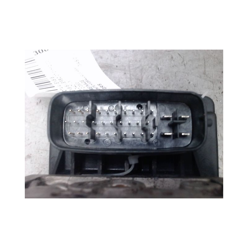 UNITE HYDRAULIQUE ABS TOYOTA AVENSIS VERSO 01-03