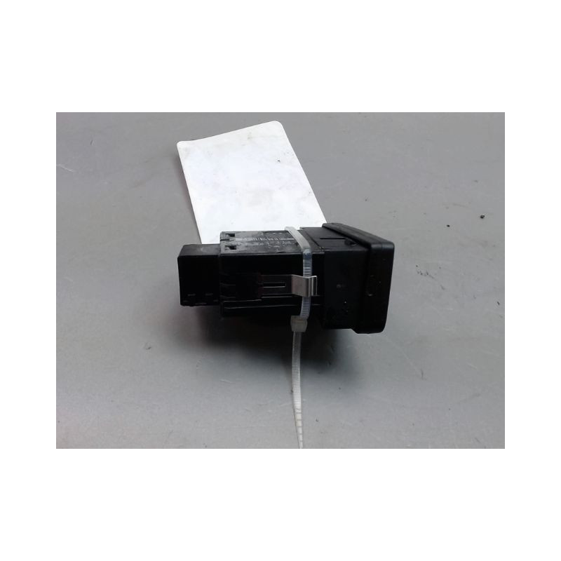 BOUTON DE WARNING AUDI Q5