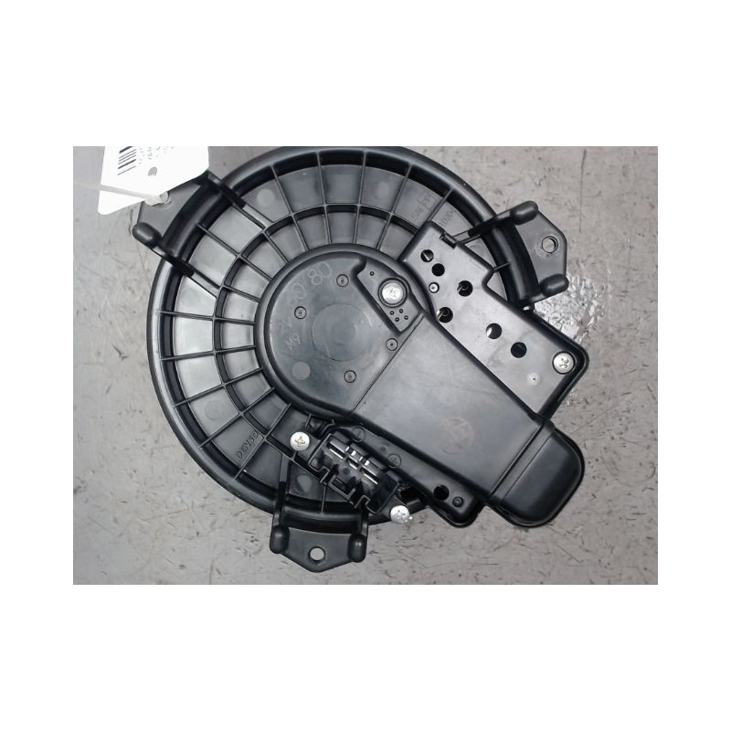 MOTEUR VENTILATEUR CHAUFFAGE TOYOTA YARIS II 2010-
