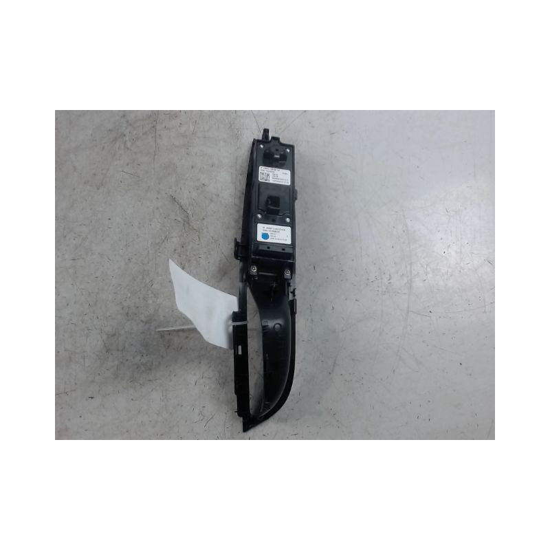COMMANDE LEVE-GLACE PORTE AVG FORD FOCUS 2008-