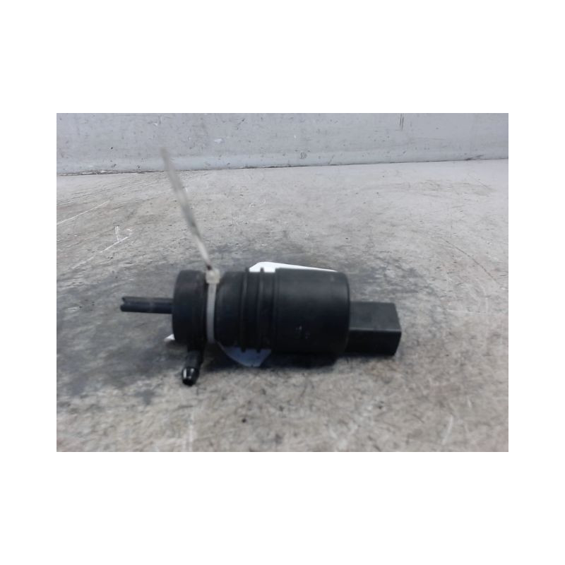 POMPE LAVE-GLACE AVANT MERCEDES CLASSE E 2006-