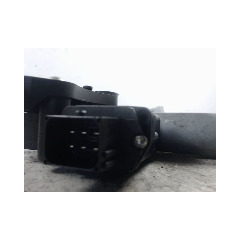 MECANISME+MOTEUR LEVE-GLACE AVANT DROIT OPEL CORSA 2010-