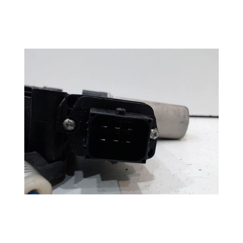 MECANISME+MOTEUR LEVE-GLACE AVANT GAUCHE OPEL CORSA