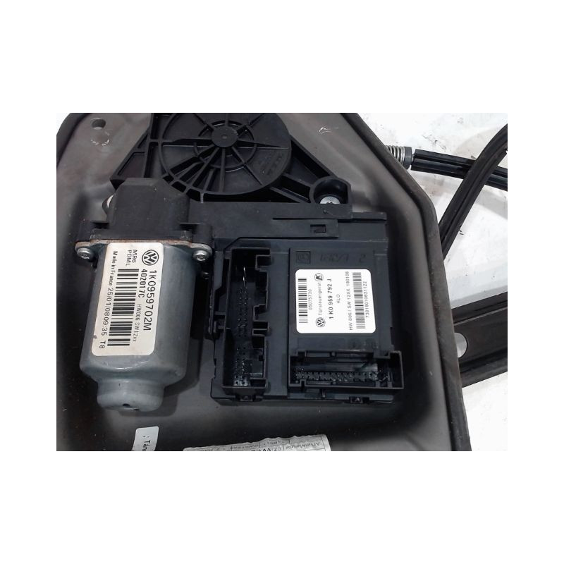 MECANISME+MOTEUR LEVE-GLACE AVANT DROIT VOLKSWAGEN GOLF