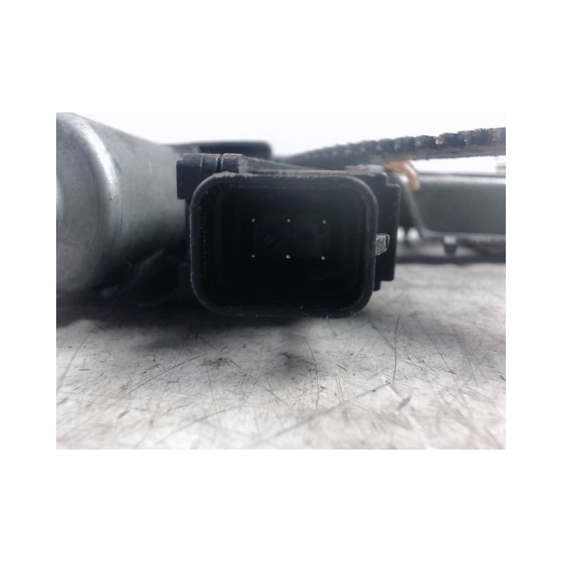 MECANISME+MOTEUR LEVE-GLACE AVANT GAUCHE OPEL CORSA 2000-8.2003