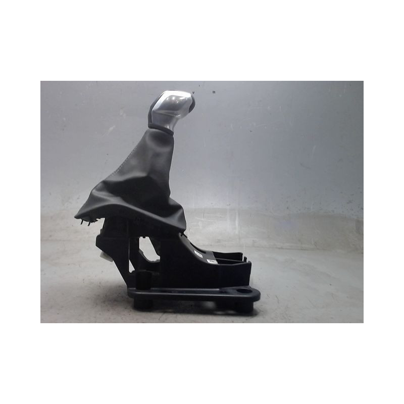 POMMEAU LEVIER VITESSES PEUGEOT 2008 1.2 THP 110 / PureTech 110