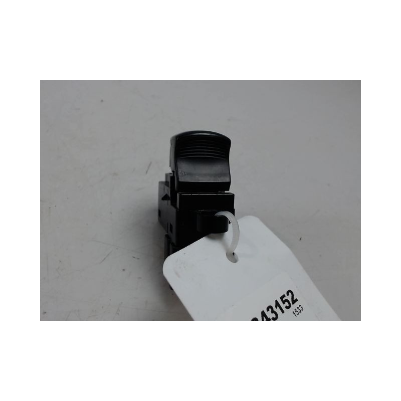 COMMANDE LEVE-GLACE PORTE ARG NISSAN JUKE