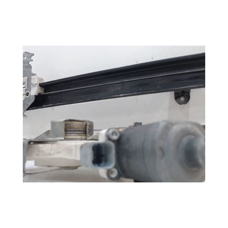 MECANISME+MOTEUR LEVE-GLACE AVANT DROIT NISSAN MICRA