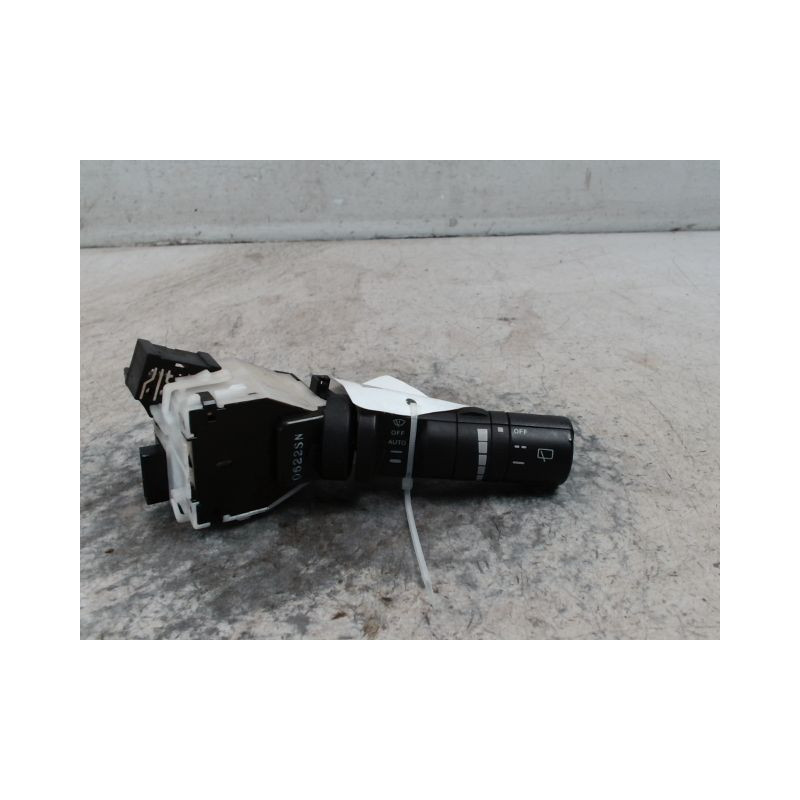 COMMANDE ESSUIE GLACE NISSAN QHASQAI 2007-