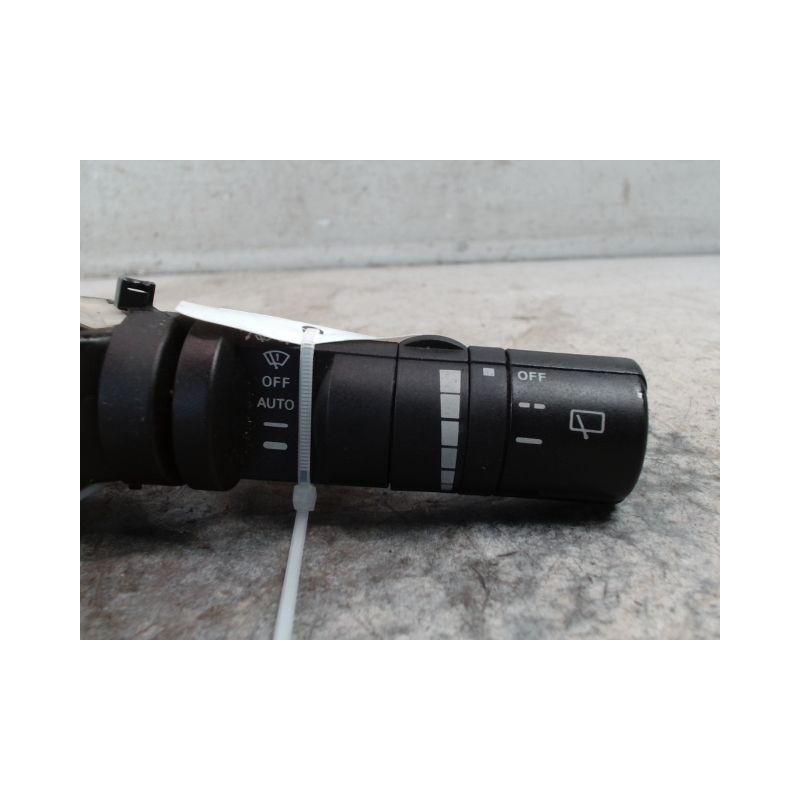 COMMANDE ESSUIE GLACE NISSAN QHASQAI 2007-