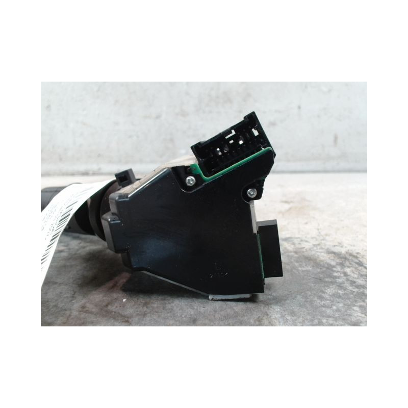 COMMANDE ESSUIE GLACE NISSAN QHASQAI 2007-