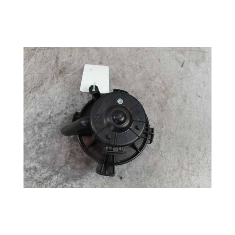 MOTEUR VENTILATEUR CHAUFFAGE PEUGEOT 307 CC 2005-