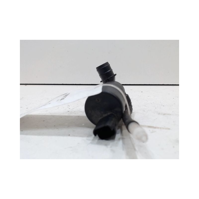 POMPE LAVE-GLACE AVANT TOYOTA AYGO