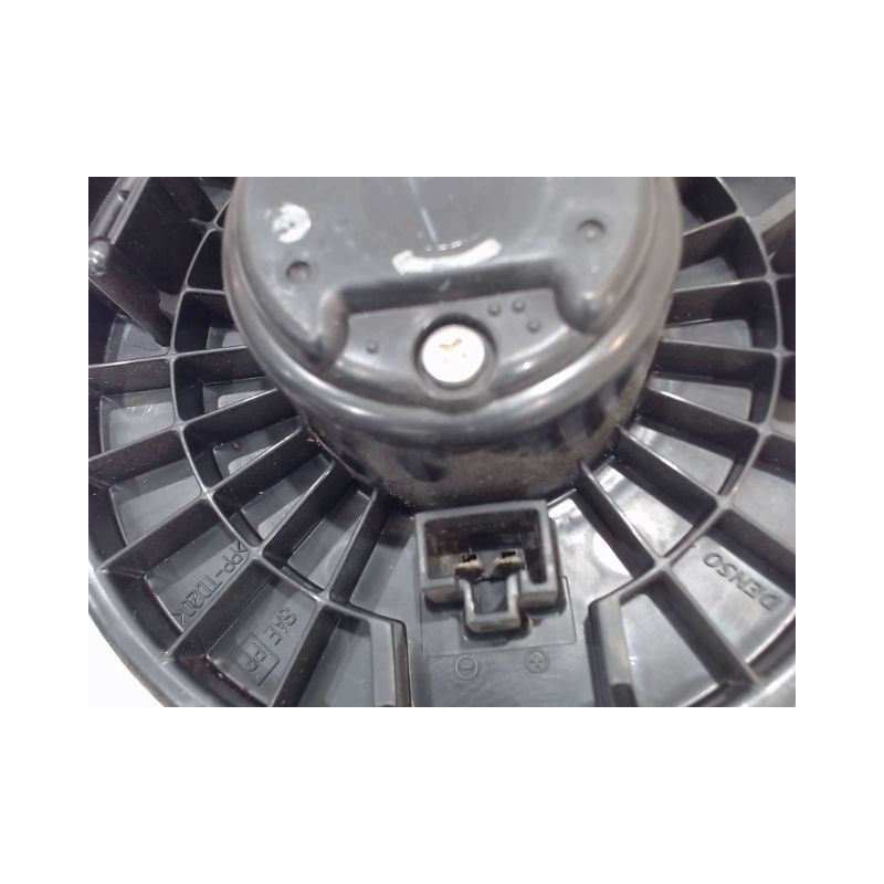 MOTEUR VENTILATEUR CHAUFFAGE SUZUKI SWIFT