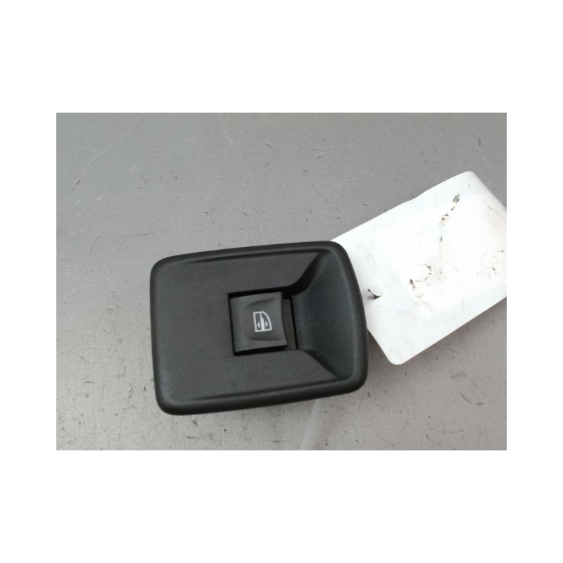 COMMANDE LEVE-GLACE PORTE AVD DACIA LOGAN