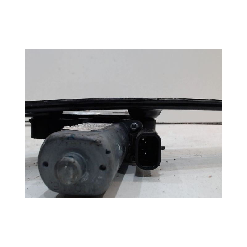 MECANISME+MOTEUR LEVE-GLACE AVANT DROIT FIAT PUNTO