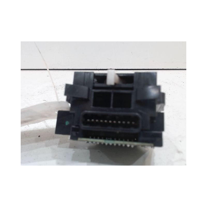 COMMANDE CLIGNOTANT PEUGEOT 4007