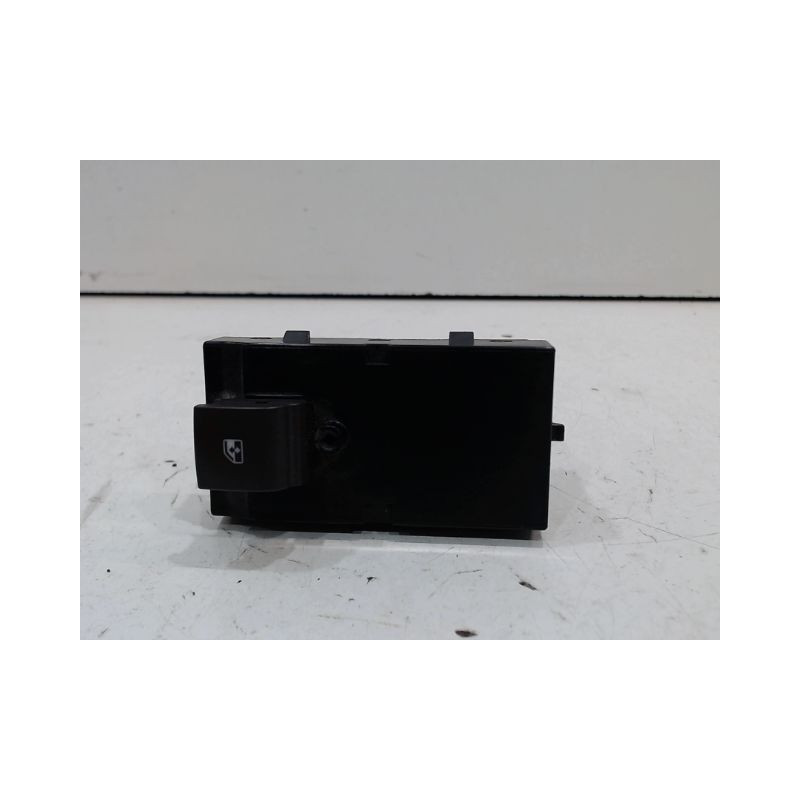 COMMANDE LEVE-GLACE PORTE AVD OPEL MERIVA