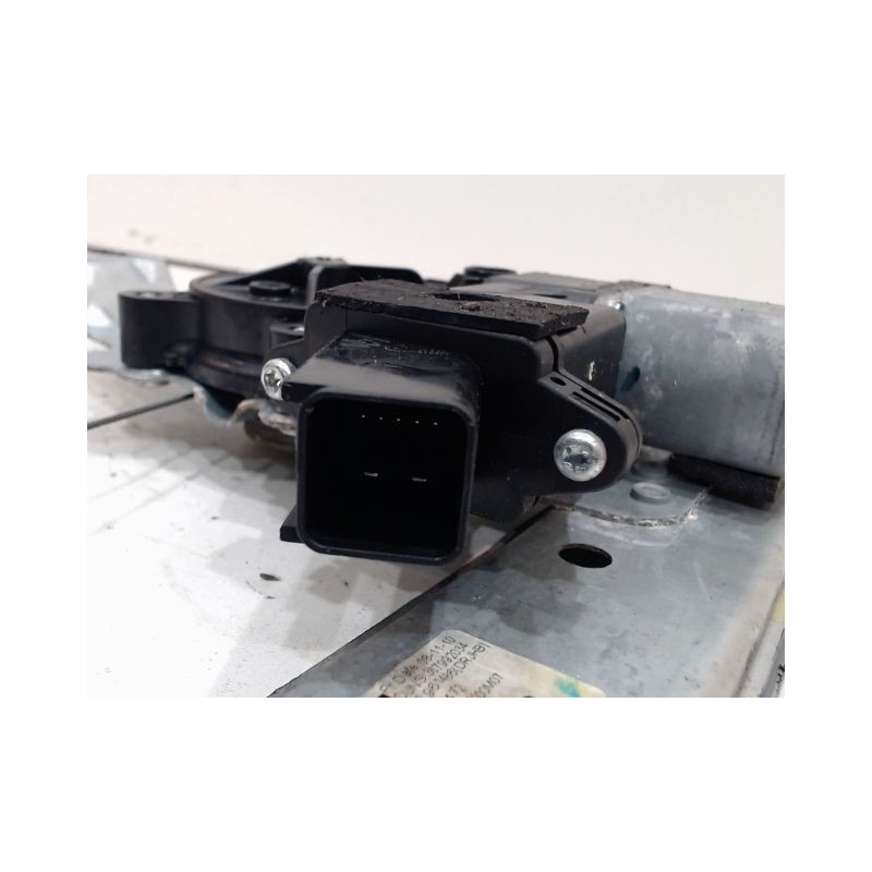 MECANISME+MOTEUR LEVE-GLACE ARRIERE DROIT OPEL MERIVA
