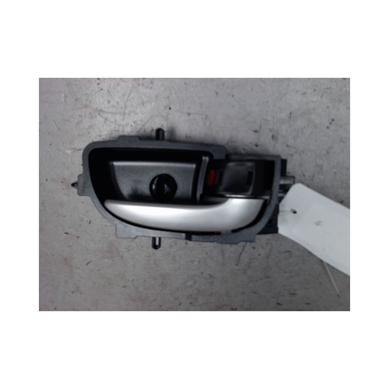 POIGNEE INTERIEURE PORTE AVANT DROIT TOYOTA YARIS