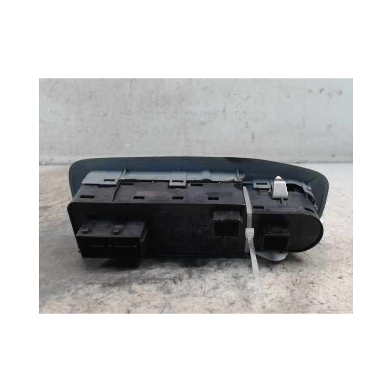 COMMANDE LEVE-GLACE PORTE AVG PEUGEOT 208