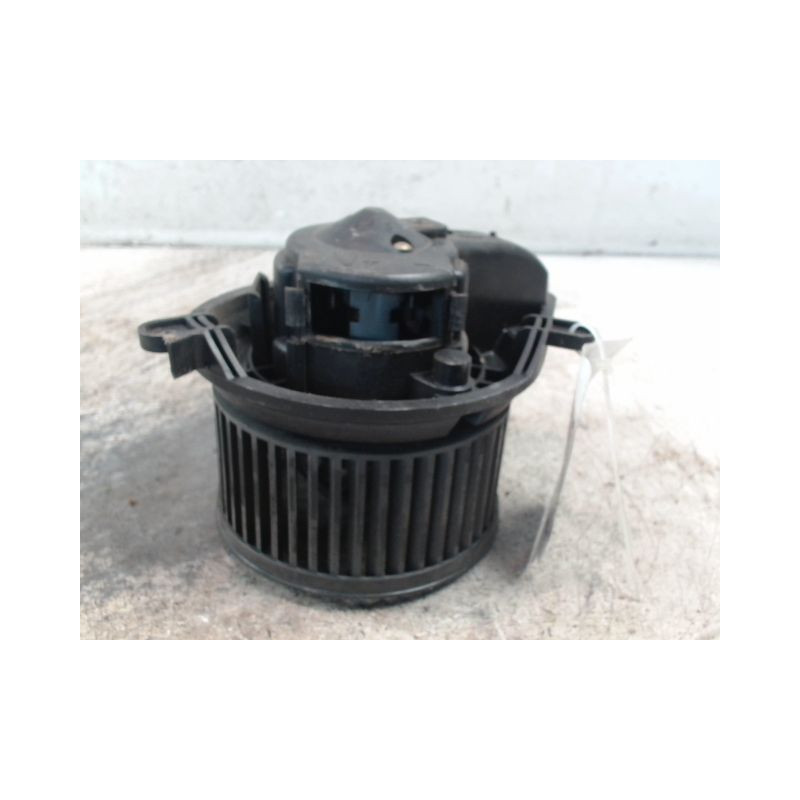 MOTEUR VENTILATEUR CHAUFFAGE NISSAN INTERSTAR