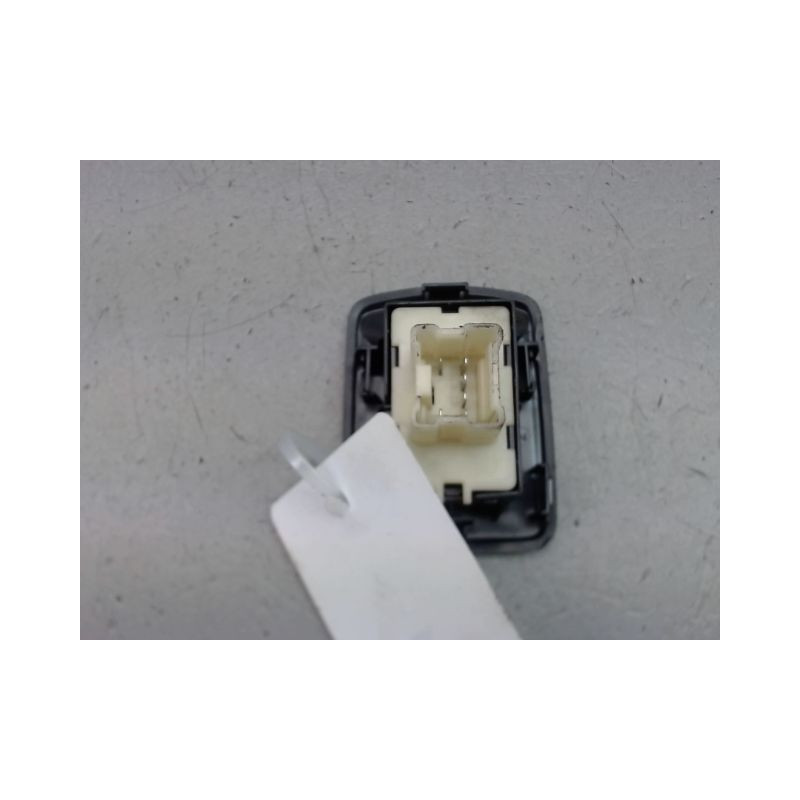 COMMANDE LEVE-GLACE PORTE AVD DACIA SANDERO II Phase 1 2012-...