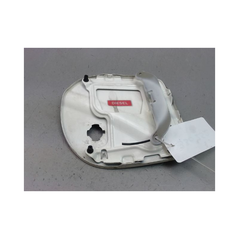 VOLET DE TRAPPE CARBURANT NISSAN NAVARA DOUBLE CABINE