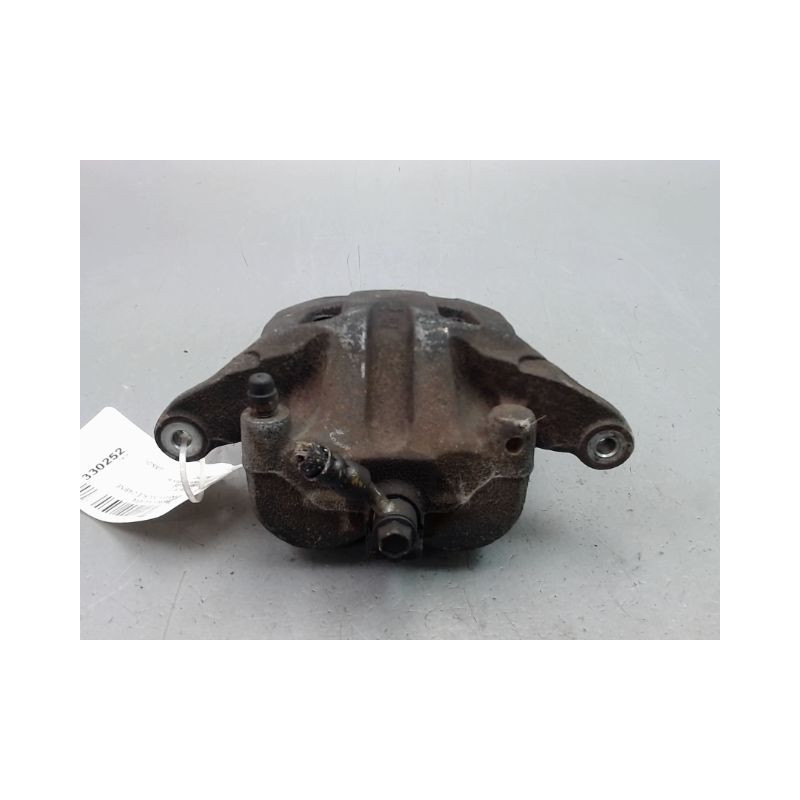 ETRIER DE FREIN AVANT DROIT NISSAN NAVARA DOUBLE CABINE