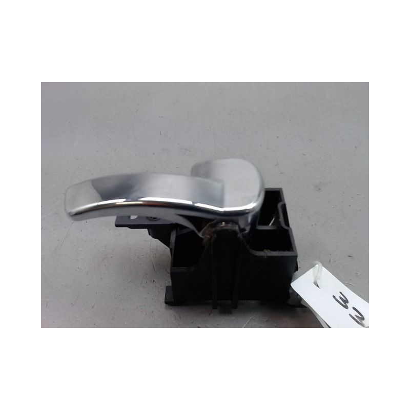 POIGNEE INTERIEURE PORTE ARRIERE DROIT NISSAN NAVARA DOUBLE CABINE