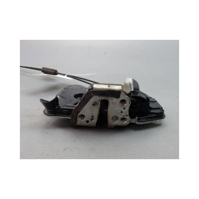 SYSTEME CONDAMNATION AVANT DROIT TOYOTA HILUX SIMPLE CABINE