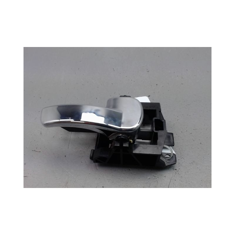 POIGNEE INTERIEURE PORTE ARRIERE DROIT NISSAN QASHQAI BREAK I Phase 1 2007-2010