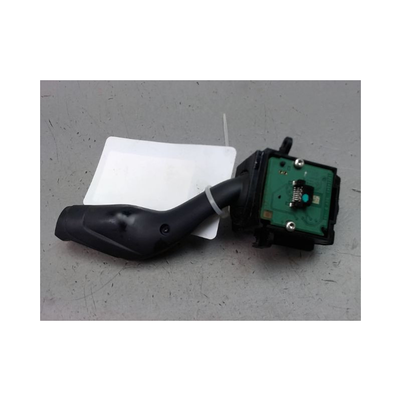 COMMANDE CLIGNOTANT FORD MONDEO 2007-
