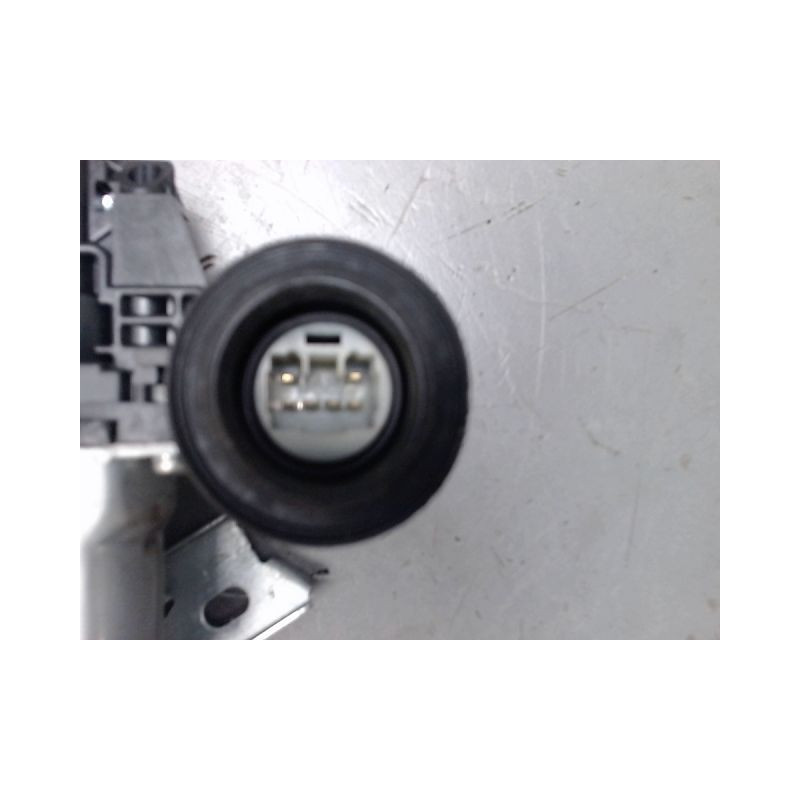MECANISME+MOTEUR LEVE-GLACE AVANT DROIT TOYOTA YARIS