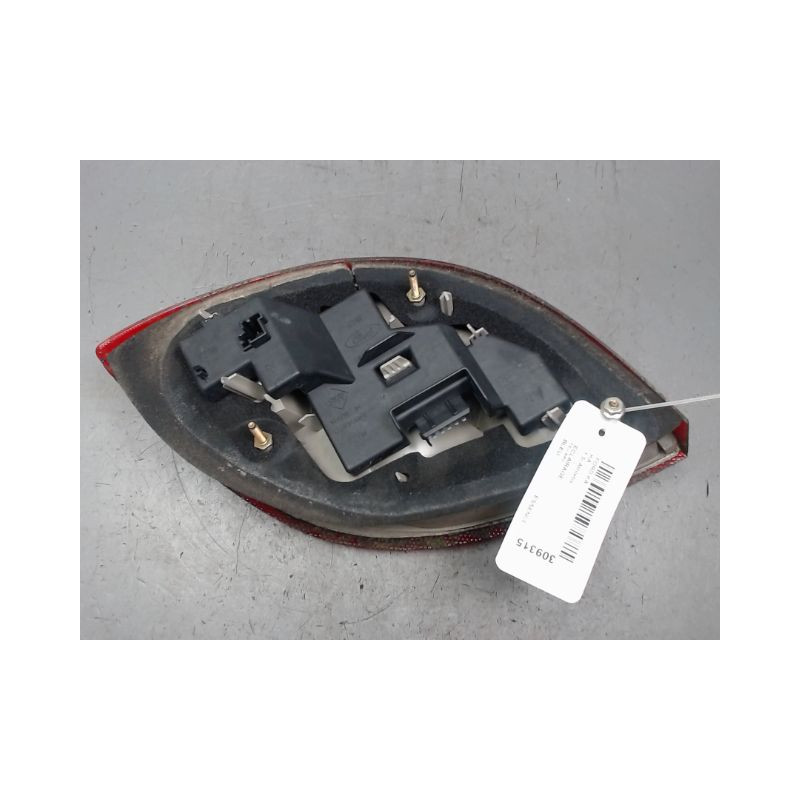FEU ARRIERE DROIT FORD KA