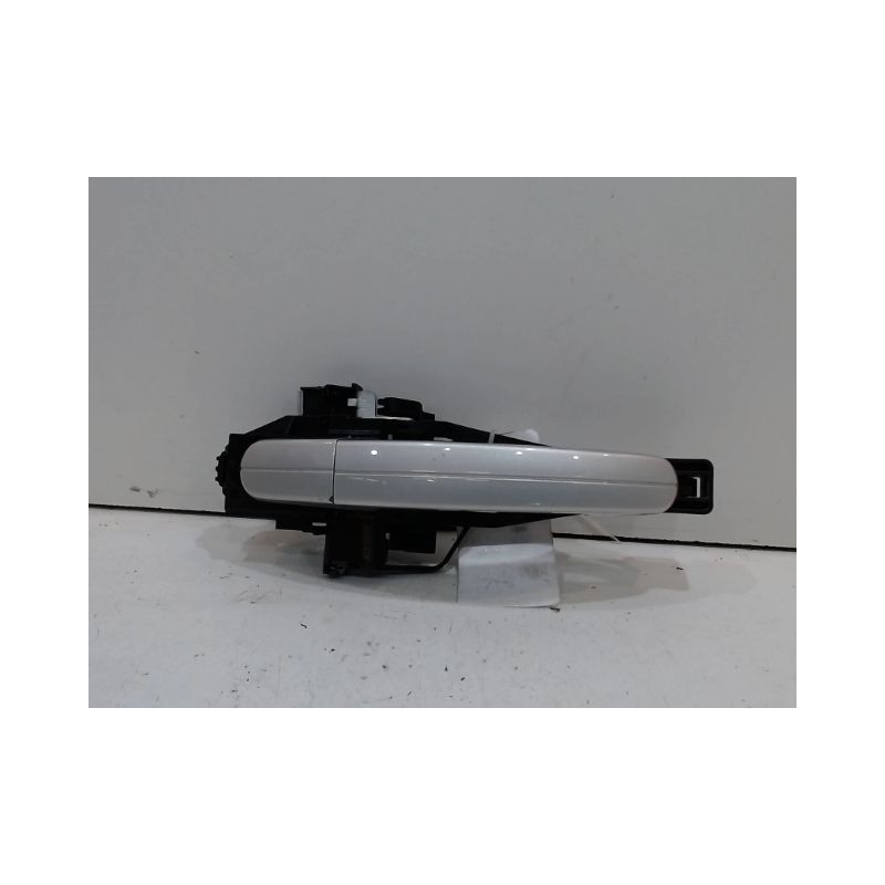 POIGNEE EXTERIEURE PORTE AVANT DROIT FORD FOCUS