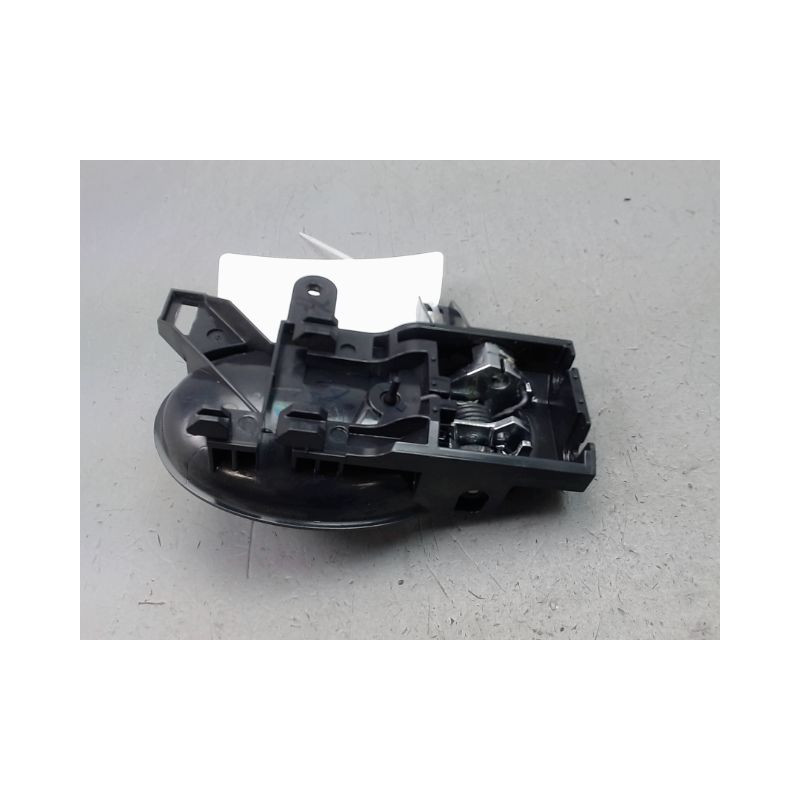 POIGNEE INTERIEURE PORTE AVANT DROIT NISSAN MICRA 2009-