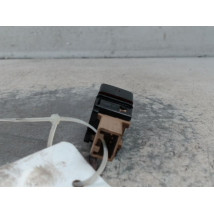 BOUTON DE WARNING NISSAN NOTE