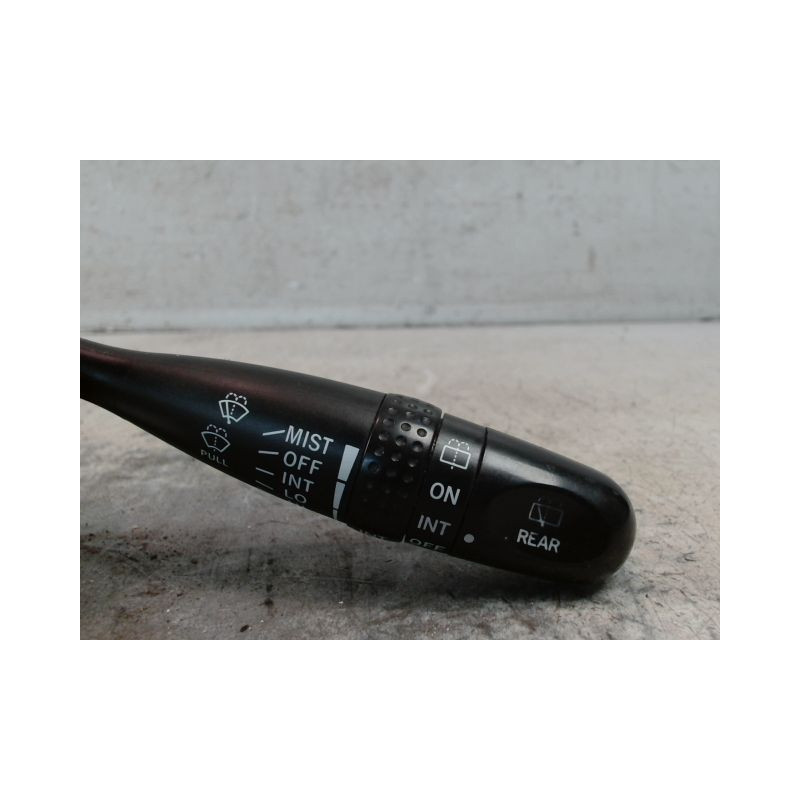 COMMANDE ESSUIE GLACE TOYOTA COROLLA 2004-