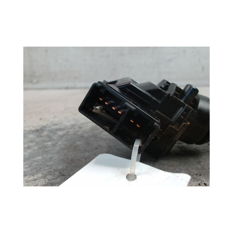 COMMANDE ESSUIE GLACE TOYOTA HILUX SIMPLE CABINE 2006-