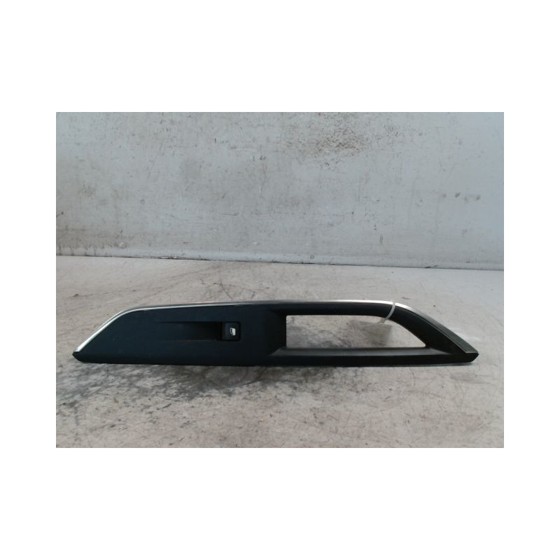 COMMANDE LEVE-GLACE PORTE AVD PEUGEOT 3008 2009-