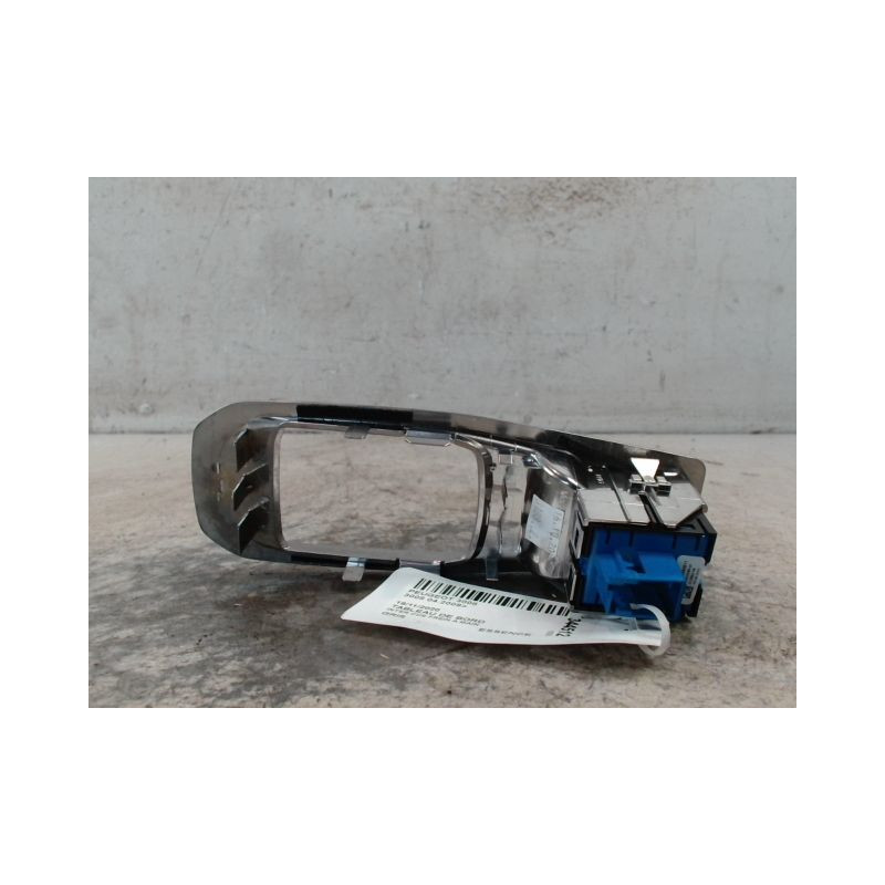 INTERIEUR COMMANDE FREIN A MAIN PEUGEOT 3008 2009-