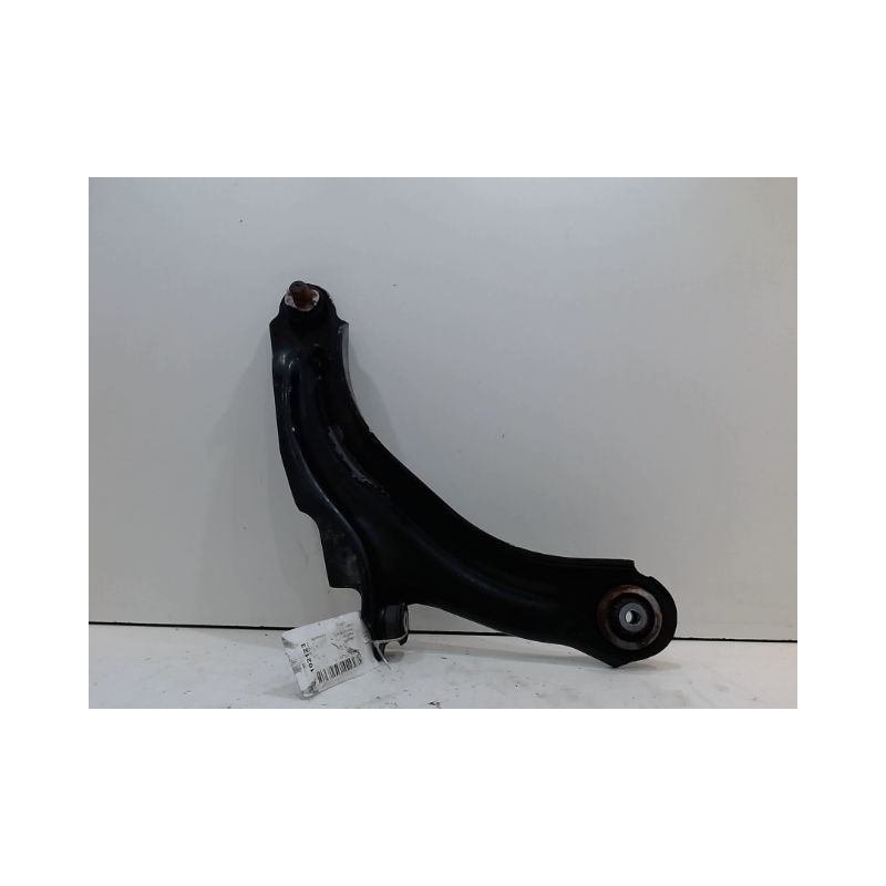 TRIANGLE INFERIEUR AVANT DROIT RENAULT CLIO